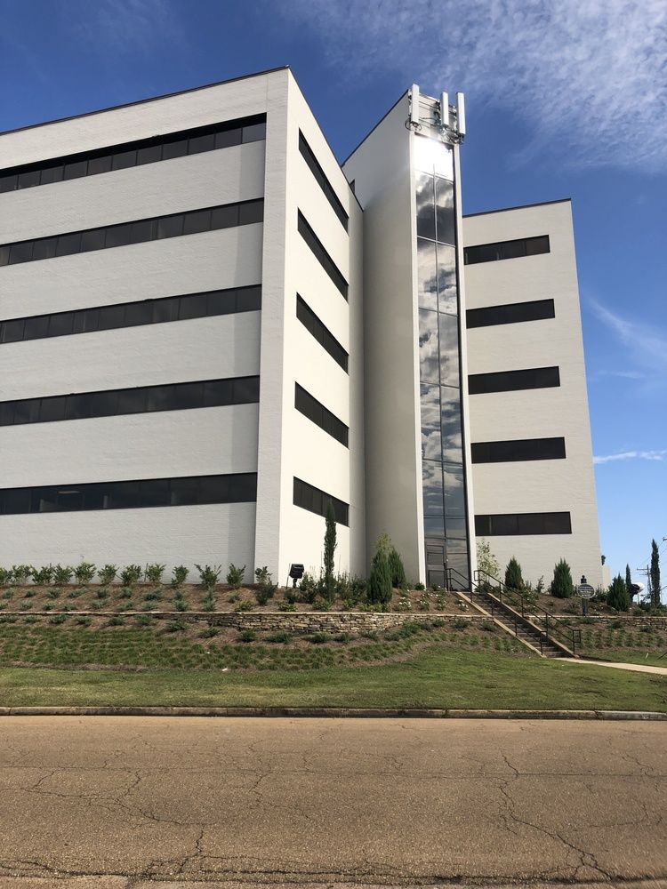 2506 Lakeland Dr, Flowood, MS 39232